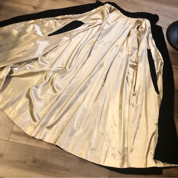 Vintage lined Black Velour Slit Arms Cape no tags - Picture 8 of 9